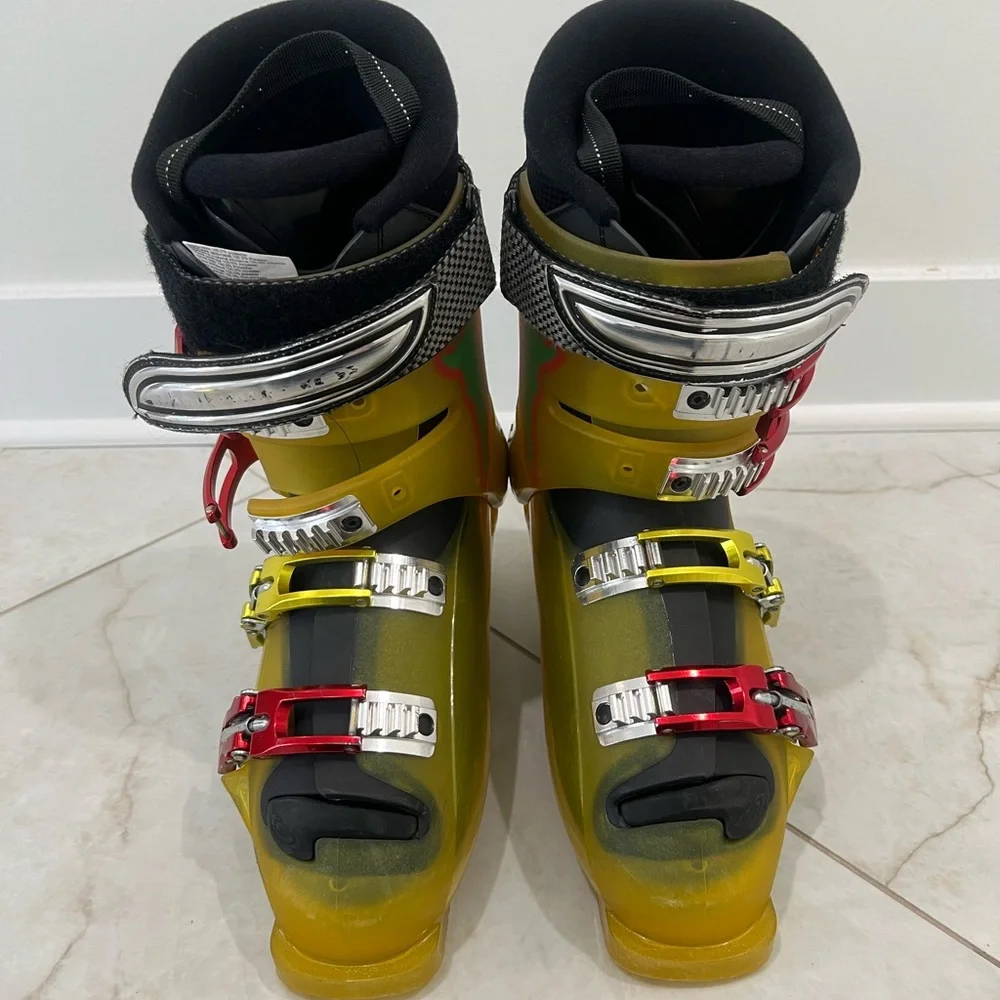 Salamon Yellow X Wave 10 Ski Boots Size 8 US
